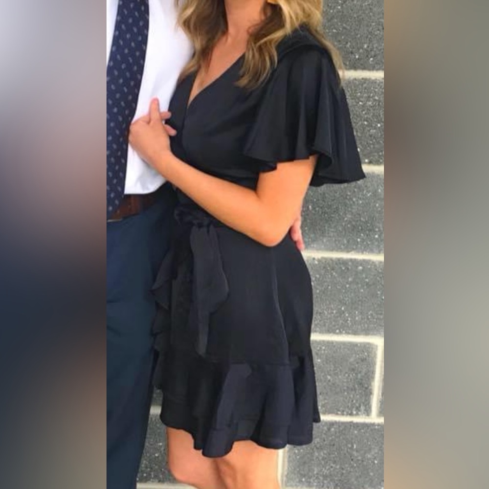 Selfie Leslie satin mini dress